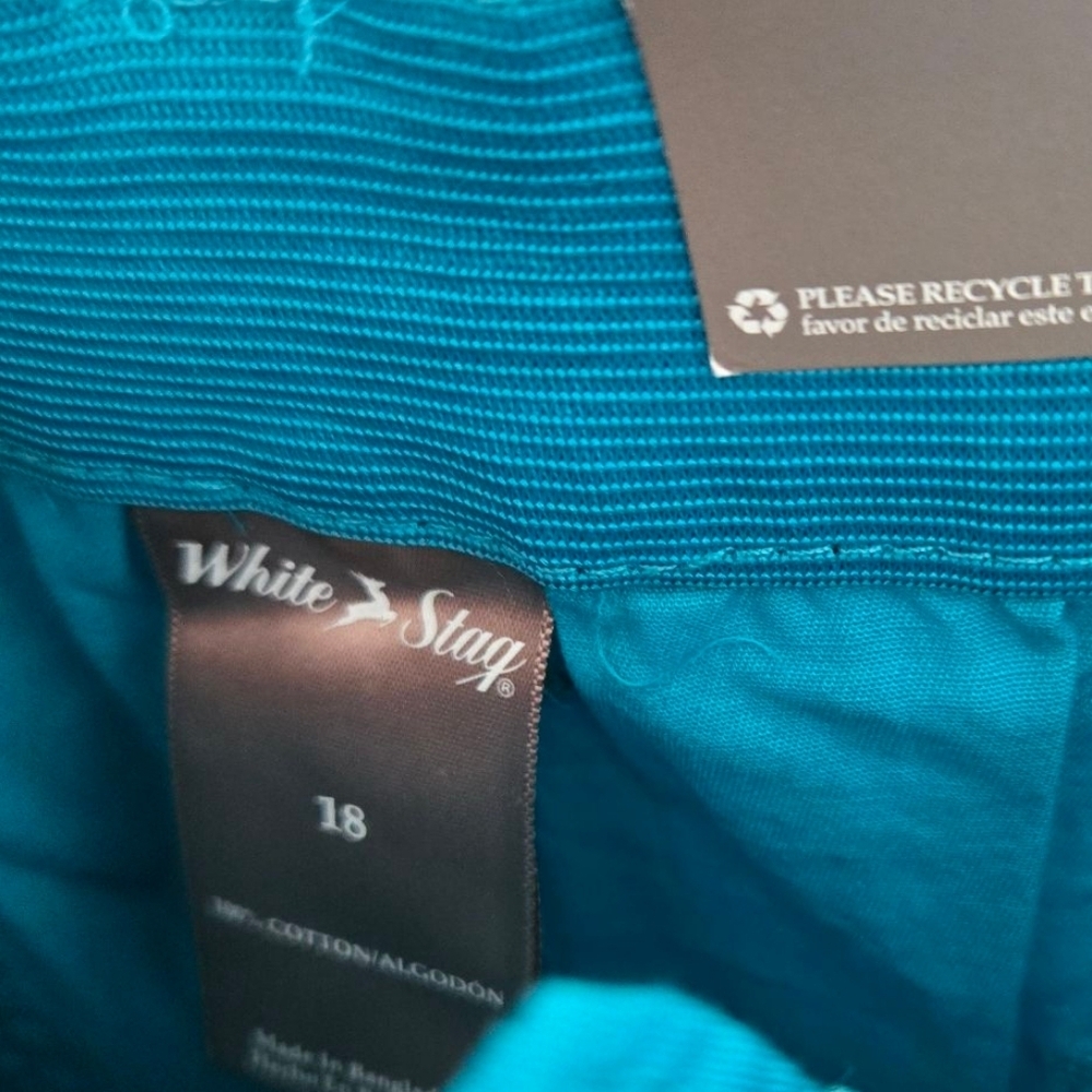 Nwt White Stag Casual Shorts With Belt Size 18 — image 3 of 3